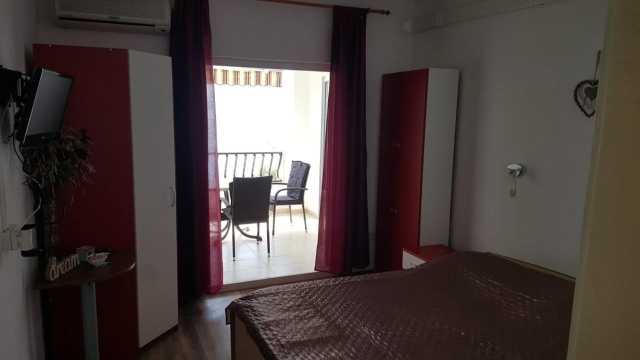 Apartments By The Sea Tucepi, Makarska - 2699 מראה חיצוני תמונה